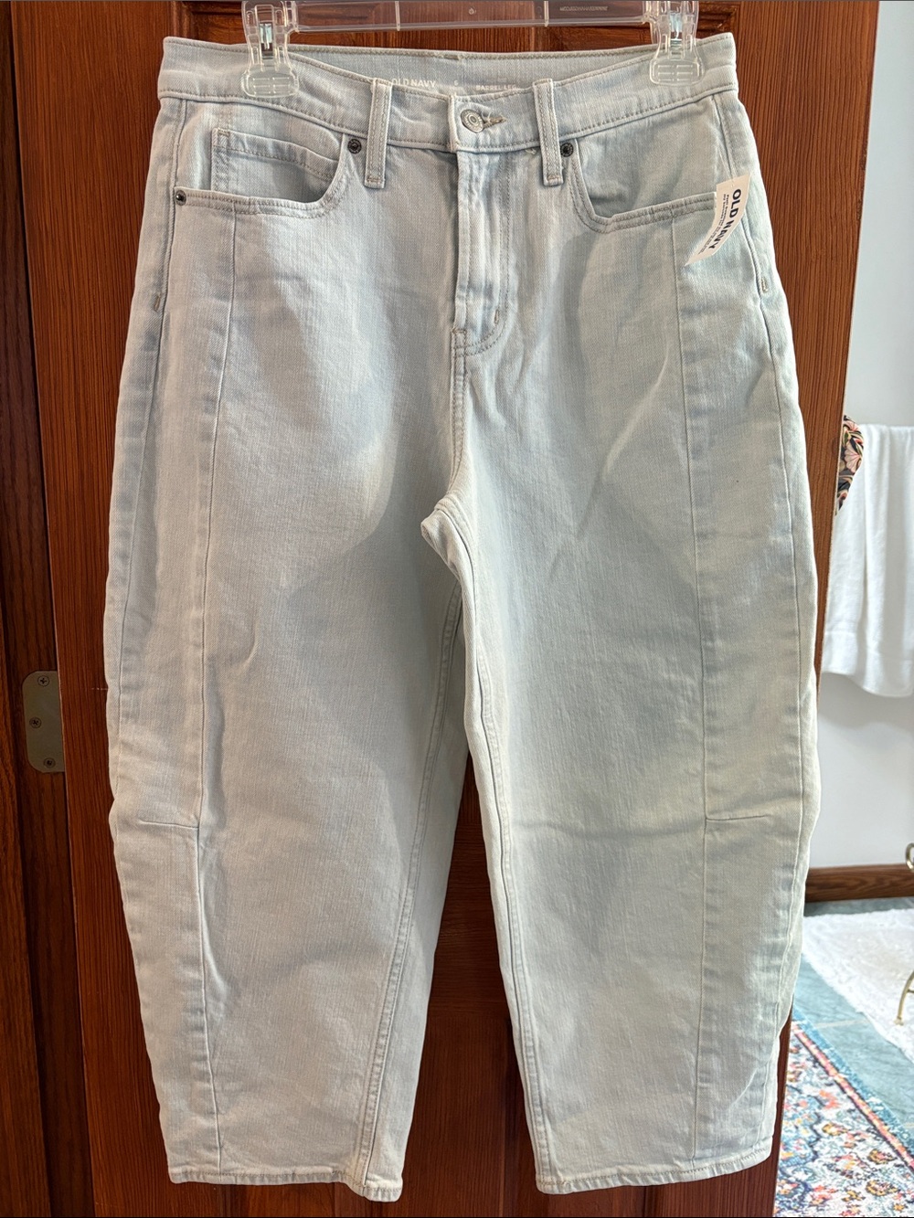 Old Navy high rise barrel leg Jean 6 petite NWT